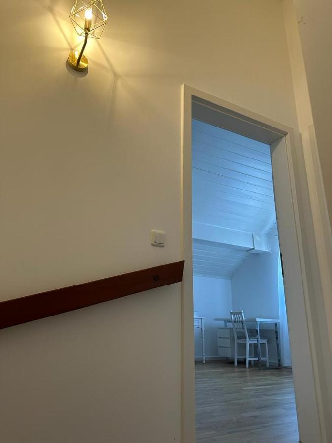 Lichtdurchflutete 90 M2 Drei Duplexwohnung In Altperlach Apartment Munich